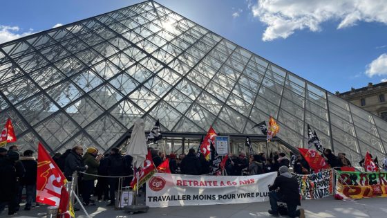 Grève au Louvre : le musée restera fermé ce mercredi après la reconduction du mouvement