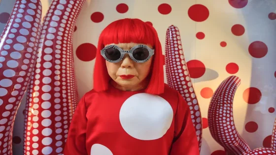 Yayoi Kusama, figure majeure de l’art contemporain japonais, meurt à 97 ans