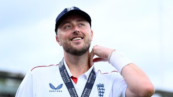 Ollie Robinson impressionne : « Son action rappelle celle de Glenn McGrath »