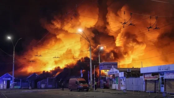Ukraine : cinq morts dans une nouvelle vague de frappes russes, Kyiv sous pression