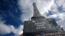 Tour Eiffel : le monument fermé après une grève du personnel liée à la visite d’un groupe religieux hindou