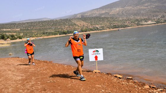 Bin El Ouidane accueille l’Atlas Swimrun avec 170 athlètes marocains et français