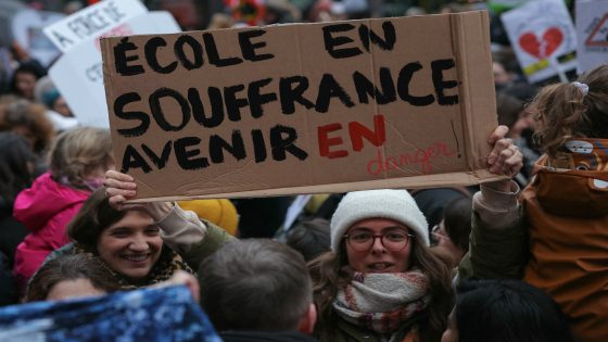 France : les manifestations étudiantes reprennent, Greta Thunberg rejoint le mouvement