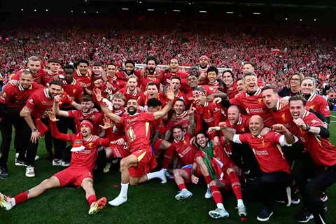 ليفربول بطلًا للدوري الإنجليزي 2025.. كم جنيهًا إسترلينيًا سيجني الريدز من اللقب؟