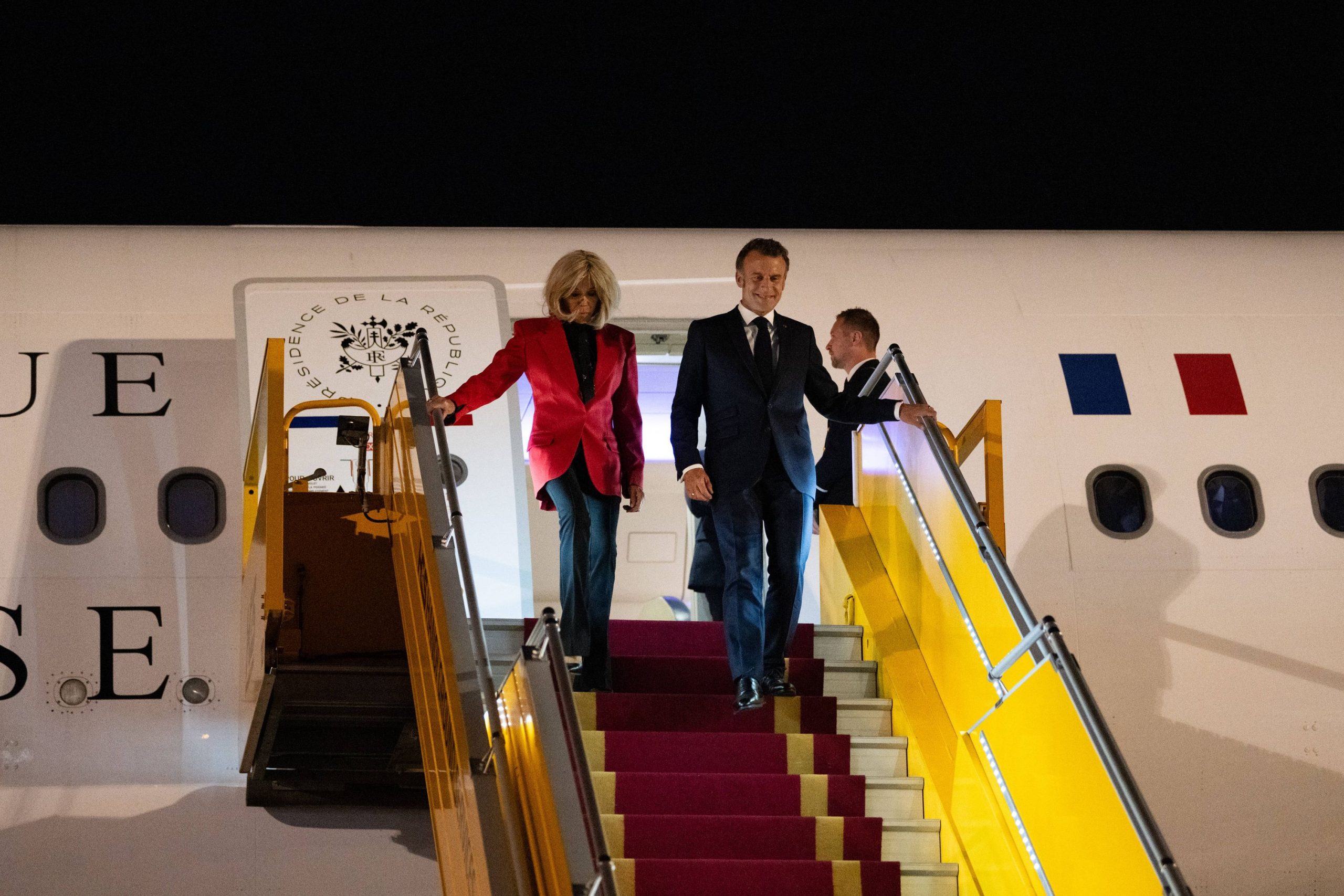 Arrival of Emmanuel Macron French President and his wife Brigitte Macron in Hanoi Airport. Official State visit of the President of French Republic and his wife the French First Lady in Southeast Asia. Airport of Hanoi, Vietnam. May 25, 2025.//01ACCORSINIJEANNE_AIRPORT.007/Credit:JEANNE ACCORSINI/SIPA/2505252000