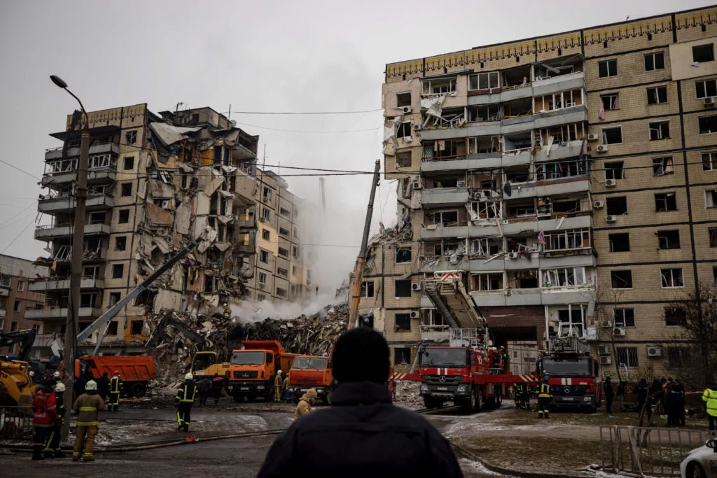 Nouvelle escalade du conflit en Ukraine : frappes meurtrières sur Kiev