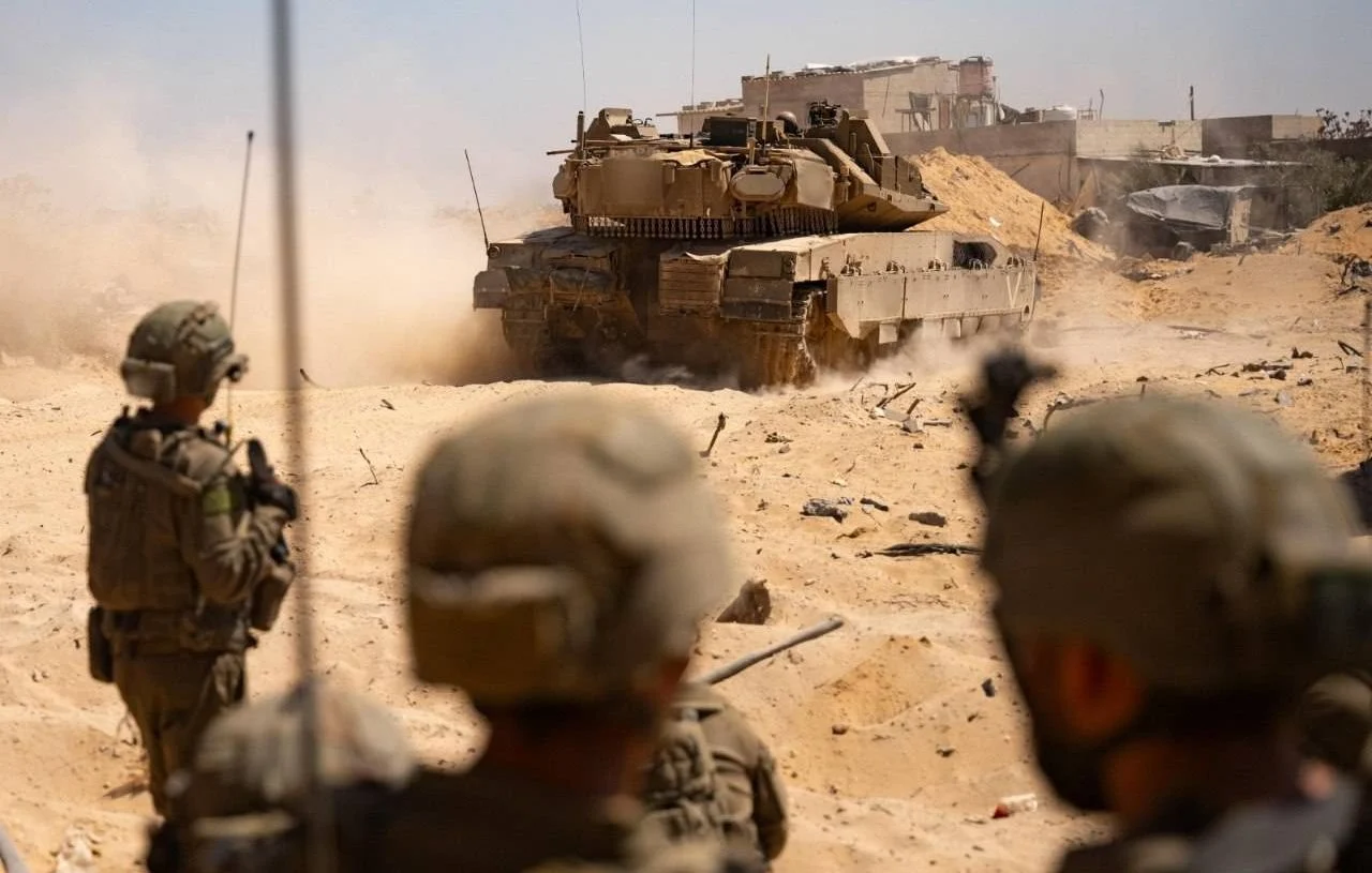 رفح تحت النيران: استرجاع جثتي رهينتين ودماء المدنيين الفلسطينيين تُسفك من جديد