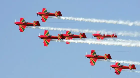 القوات المسلحة الملكية تحتفي بعيد العرش بعروض جوية واستعراضات مظلية مبهرة في ثلاث مدن