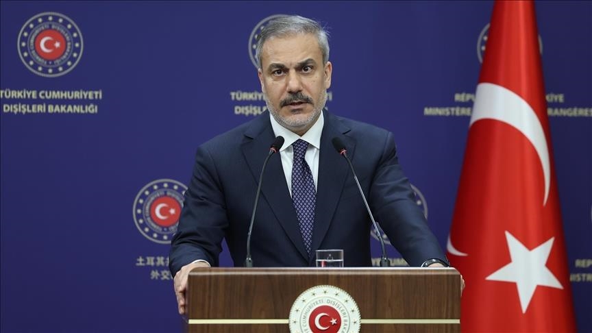 تركيا تحذر: أي محاولة لتقسيم سوريا تهديد مباشر لأمننا القومي