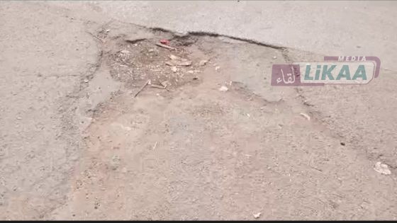 حفر قاتلة بالبرنوصي.. شوارع تتحول إلى فخاخ يومية!