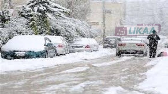 نشرة إنذارية: تساقطات ثلجية وهبّات رياح قوية بعد غد الأربعاء بعدد من مناطق المملكة