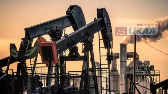 تراجع أسعار النفط متأثرة بتوترات روسيا وأوكرانيا وانخفاض المعادن النفيسة