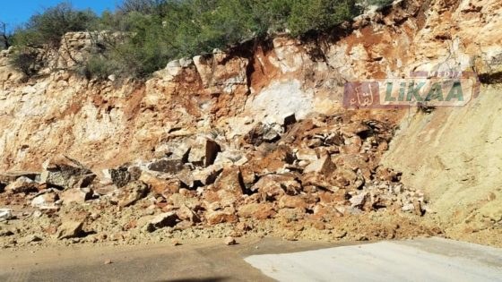 صخور مهدِّدة للحياة تقلق ساكنة دوار أغرار بإقليم بني ملال