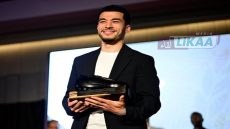 تتويج زكرياء الواحدي بالحذاء الأسود بعد موسم استثنائي في بلجيكا
