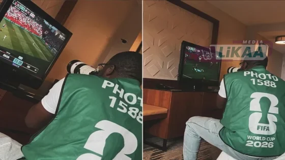 شغف لا توقفه الحدود.. مصور منتخب السنغال يوثق المباراة من شاشة التلفاز بعد حرمانه من التأشيرة