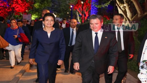 بالصور: بحضور أزولاي وبنعلي.. السفارة الأمريكية بالمغرب تخلد الذكرى 250 لاستقلال الولايات المتحدة