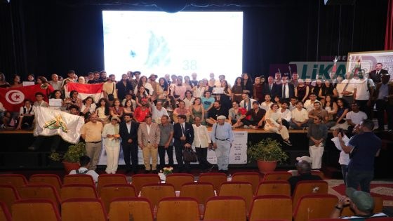 الريبرتوار المسرحي العالمي ضيف المهرجان الدولي للمسرح الجامعي للدار البيضاء قراءة في “مدرسة الزوجات” لموليير الفائزة بالجائزة الكبرى للدورة الثامنة والثلاثين