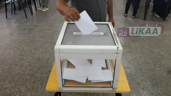 الجزائريون يتوجهون إلى صناديق الاقتراع لانتخاب أعضاء المجلس الشعبي الوطني