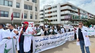 كونفدرالية الصيادلة تطالب بتأجيل مرسوم تسعير الأدوية وفتح حوار موسع مع المهنيين