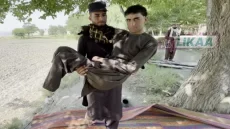 مأساة مهاجرين أفغان على الحدود التركية.. ناجون يروون تعرضهم للضرب وتركهم يواجهون الموت وسط الثلوج