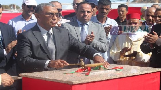 عامل إقليم سيدي إفني يضع الحجر الأساس لملحقة منصة الشباب ودار الأمومة بمدينة الأخصاص