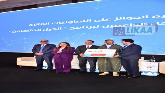 الحسين أربعي يتوج بجائزة «الجيل المتضامن».. مشروع STATION 0C يضع طاطا في واجهة السياحة البيئية بالمغرب