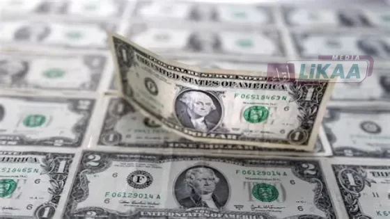 الدولار يتراجع وسط تصاعد المخاوف المالية الأمريكية
