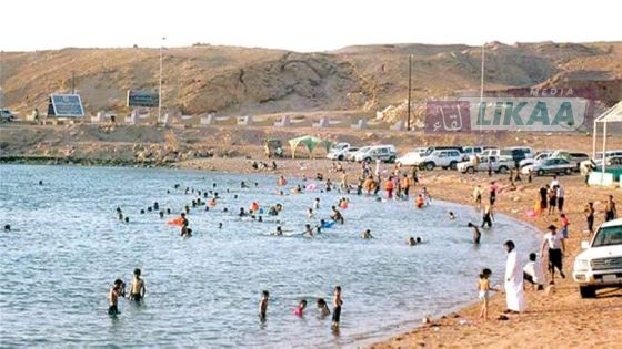 الوليدية.. غياب المرافق الصحية بشاطئ المدينة يثير استياء المصطافين