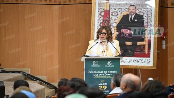 من مدرجات الجامعة إلى عيادات الغد.. كلية طب الأسنان بالرباط تحتفي بتخرج 157 طبيباً وتؤكد أولوية الكفاءة وأخلاقيات المهنة